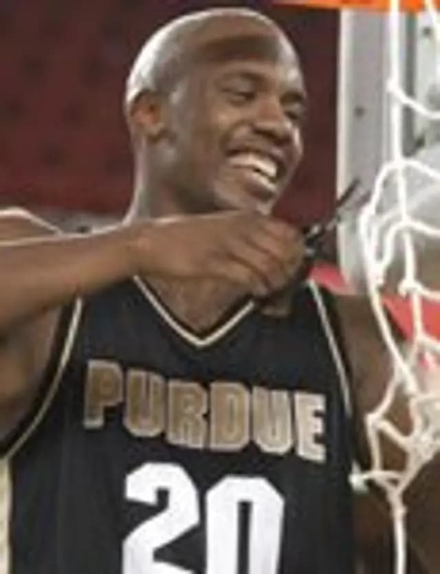 Kenneth-Charles Lowe